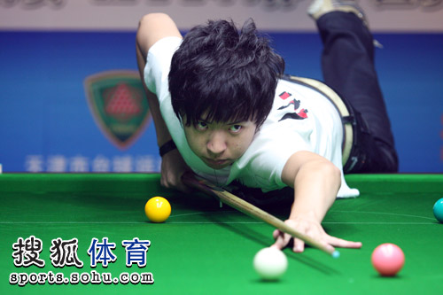 媒体和球迷 媒体和球迷